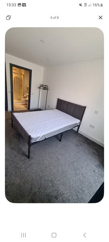 Room Old Barn Lane in Greater London