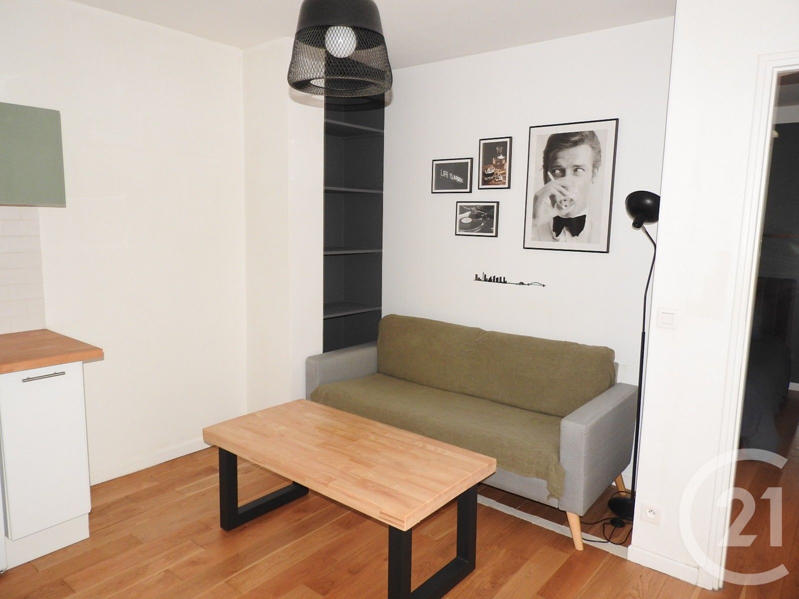 Appartement Rue Jouye Rouve à Paris