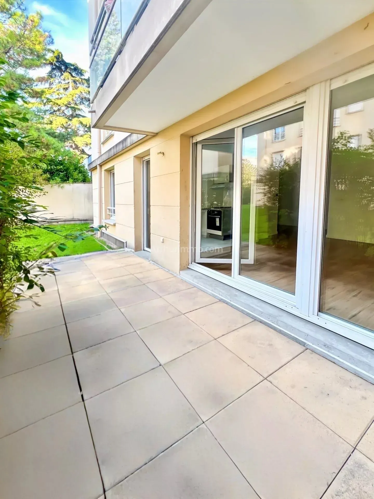 Appartement Avenue Paul Vaillant-Couturier à Paray-Vieille-Poste