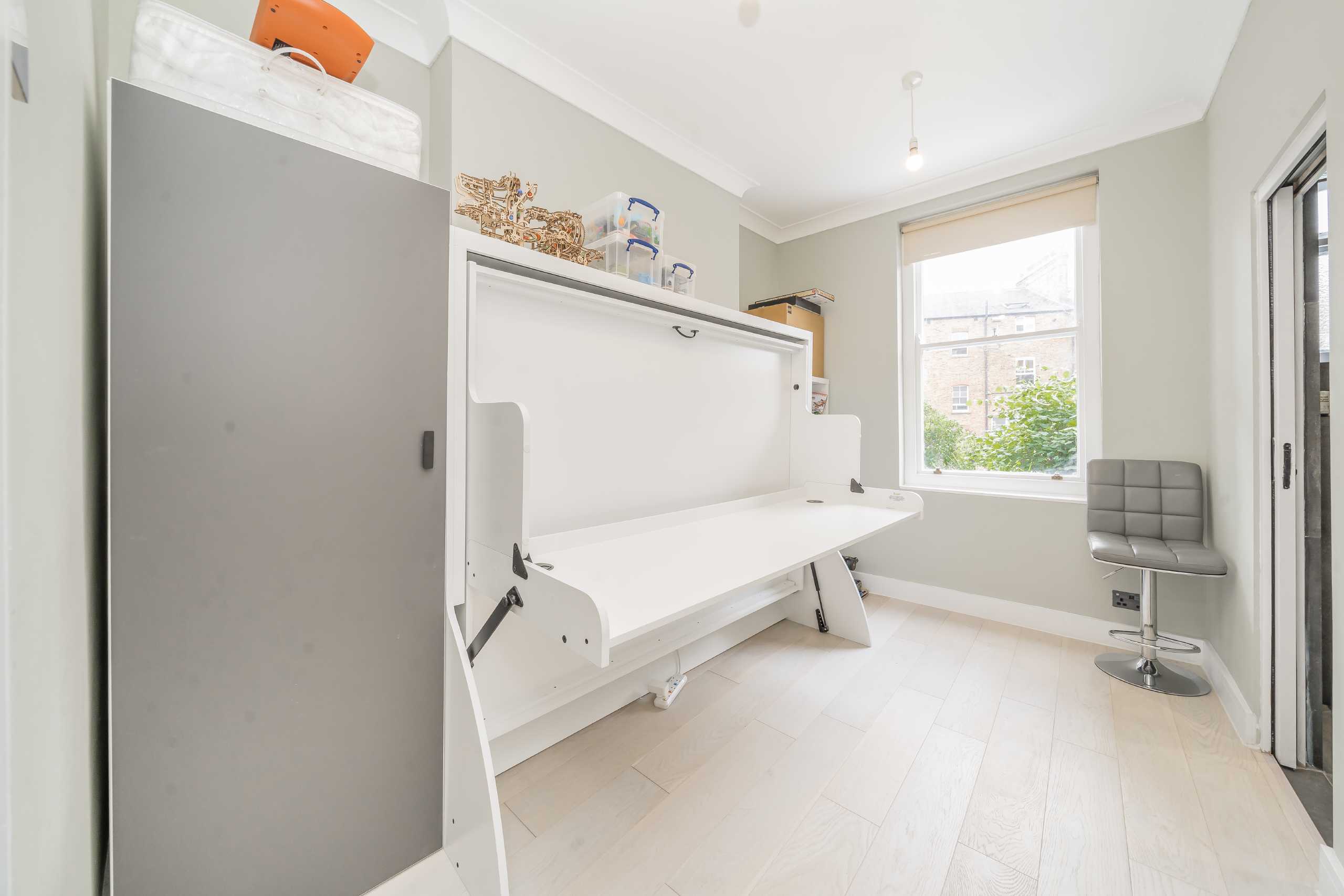 House Compayne Gardens in Greater London