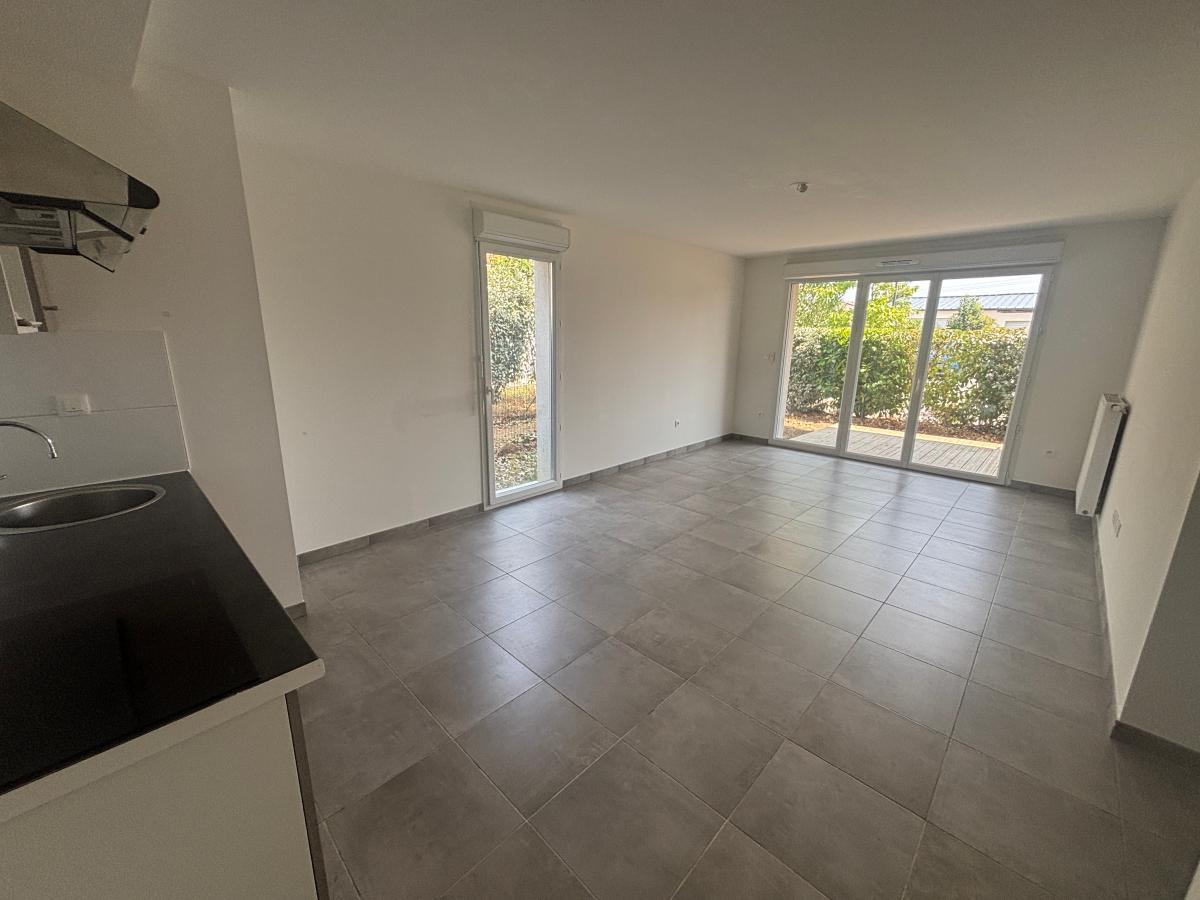 Flat Chemin de Canto-Laouzette in Roques