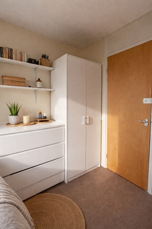 Room Downs Road in Canterbury