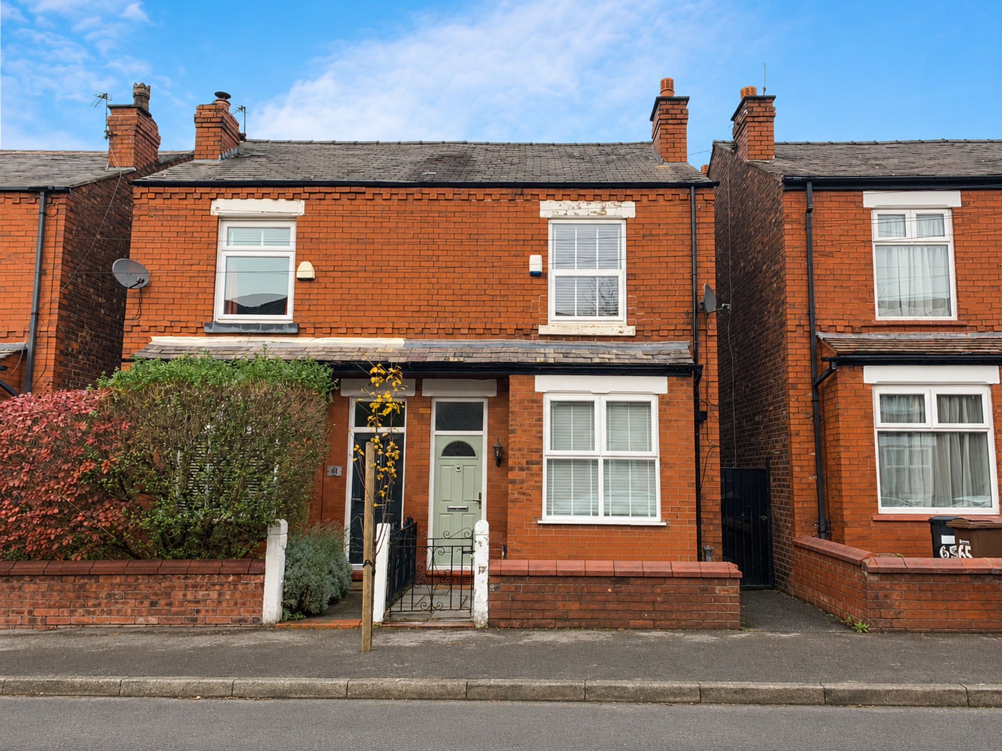 House Vicarage Road in Bramhall