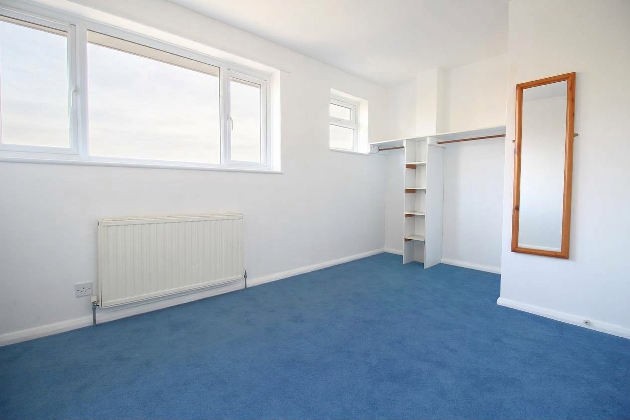 House Aplin Way in Greater London
