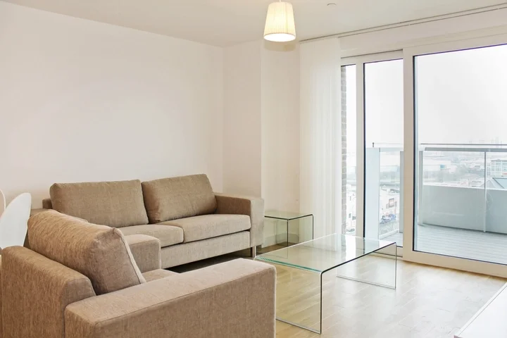 Flat Jefferson Plaza in Greater London