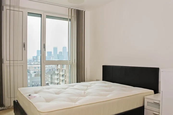 Flat Jefferson Plaza in Greater London