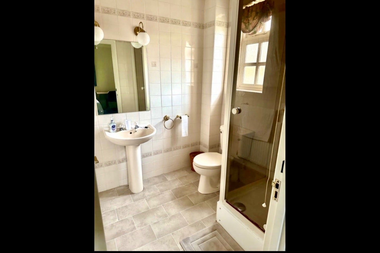 Room Leygreen Close in Luton