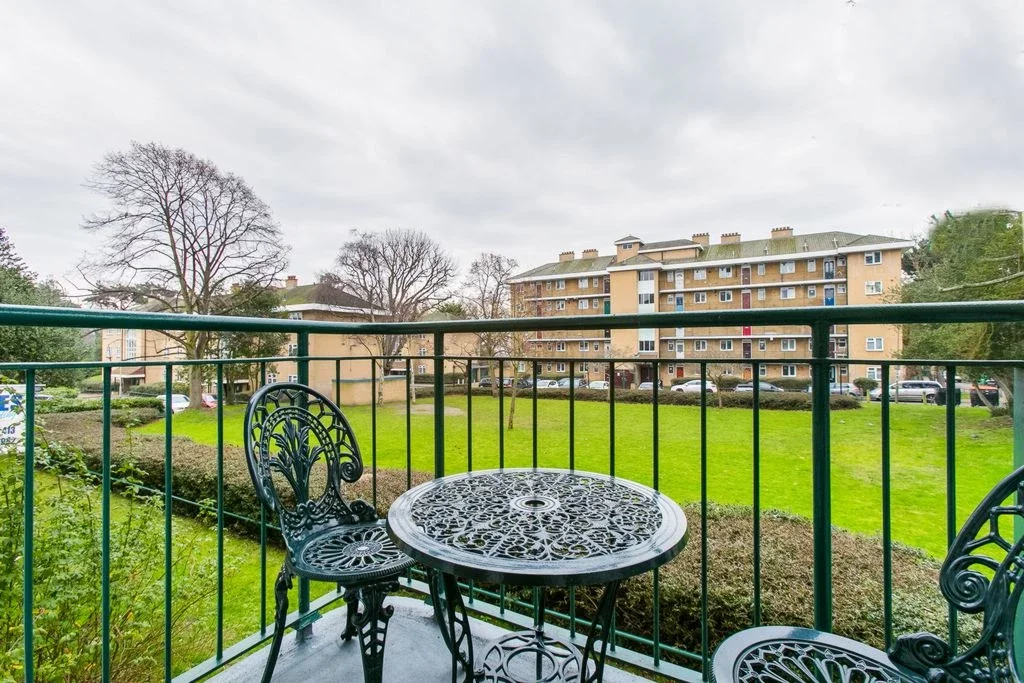 Flat Weydown Close in Greater London