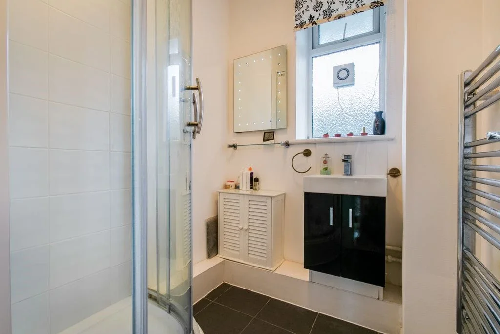 Flat Weydown Close in Greater London