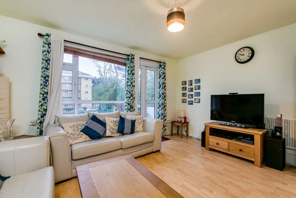 Flat Weydown Close in Greater London