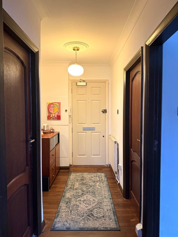 Room Parkwood Flats in Greater London