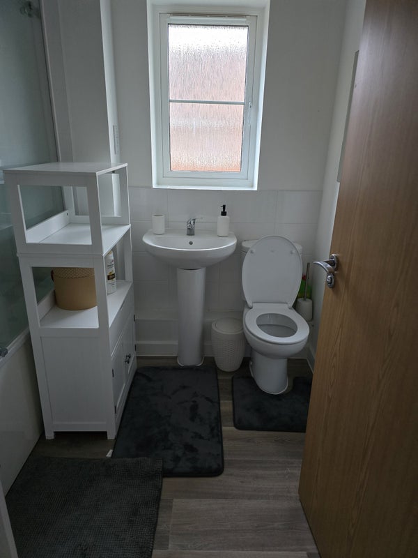 Room Furlong Close in Mid Suffolk