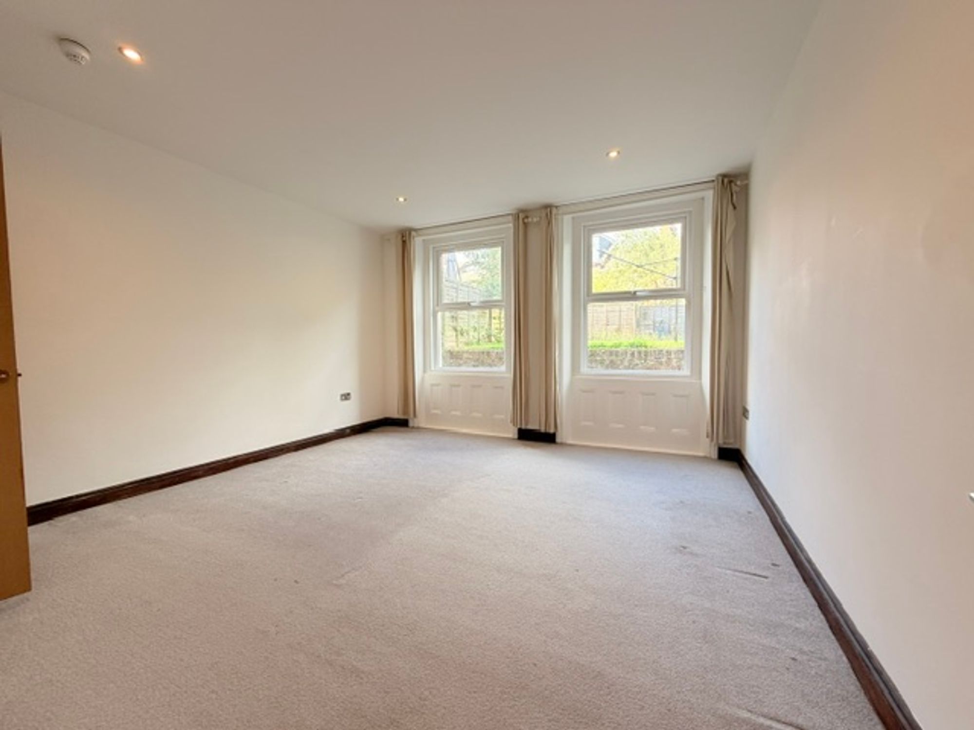 Flat Upper Grosvenor Road in Tunbridge Wells