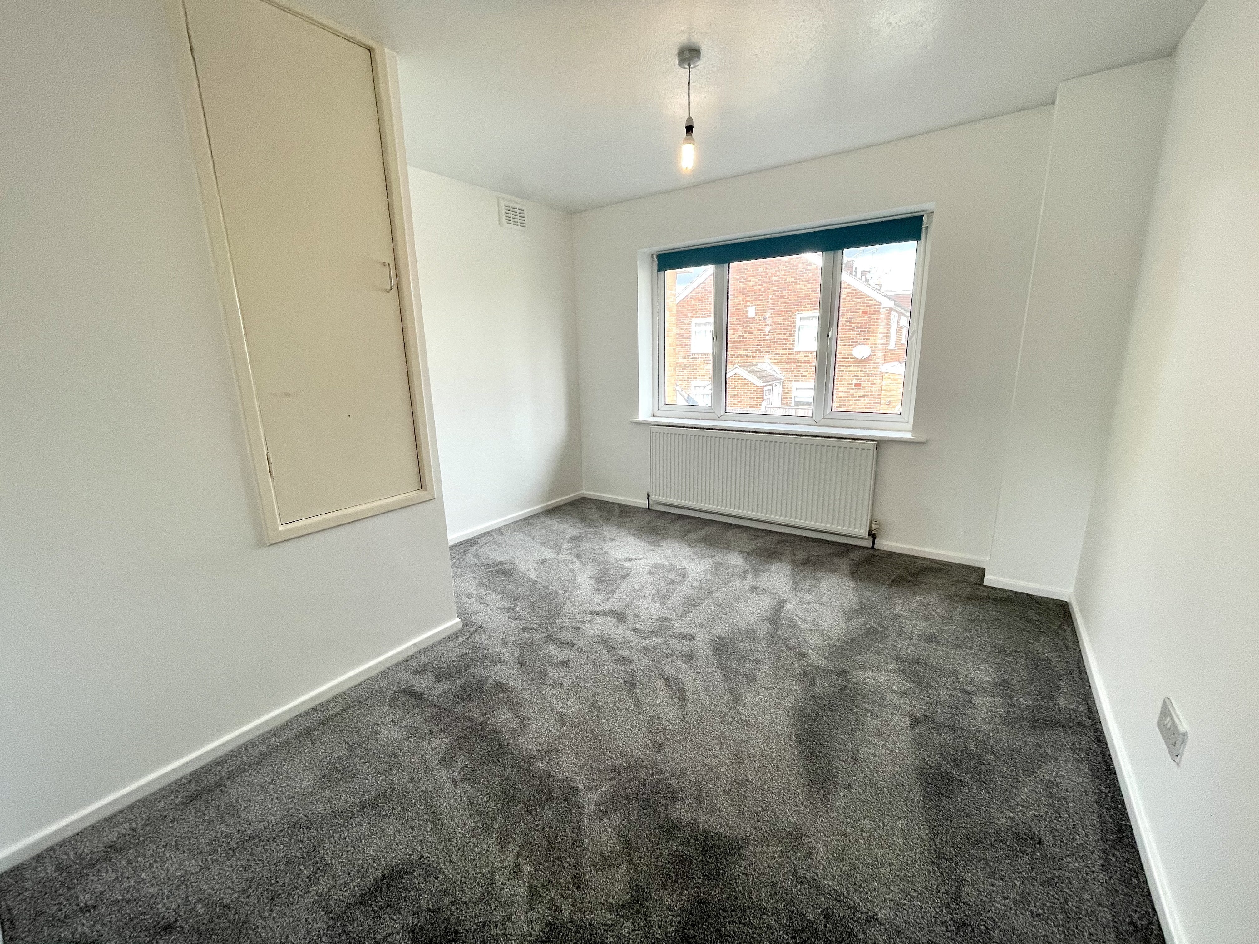 Flat Alderminster Road in Coventry