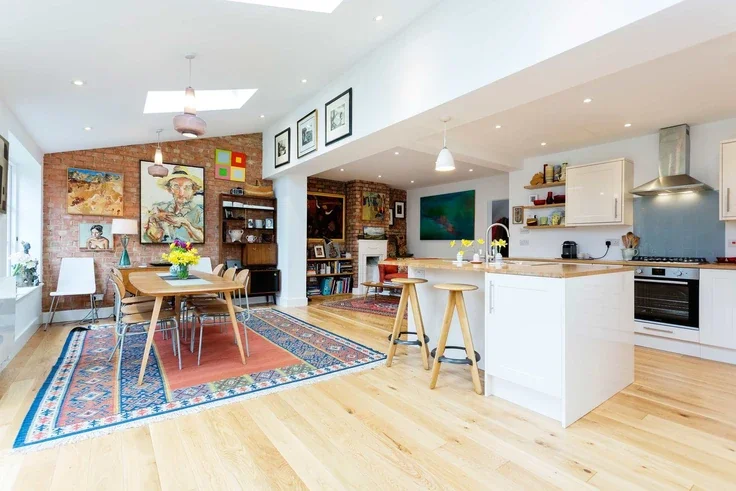 House Hemlock Road in Greater London