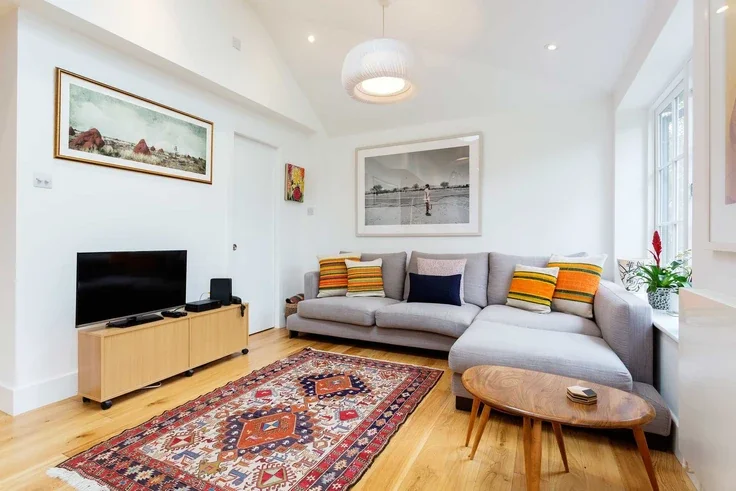 House Hemlock Road in Greater London