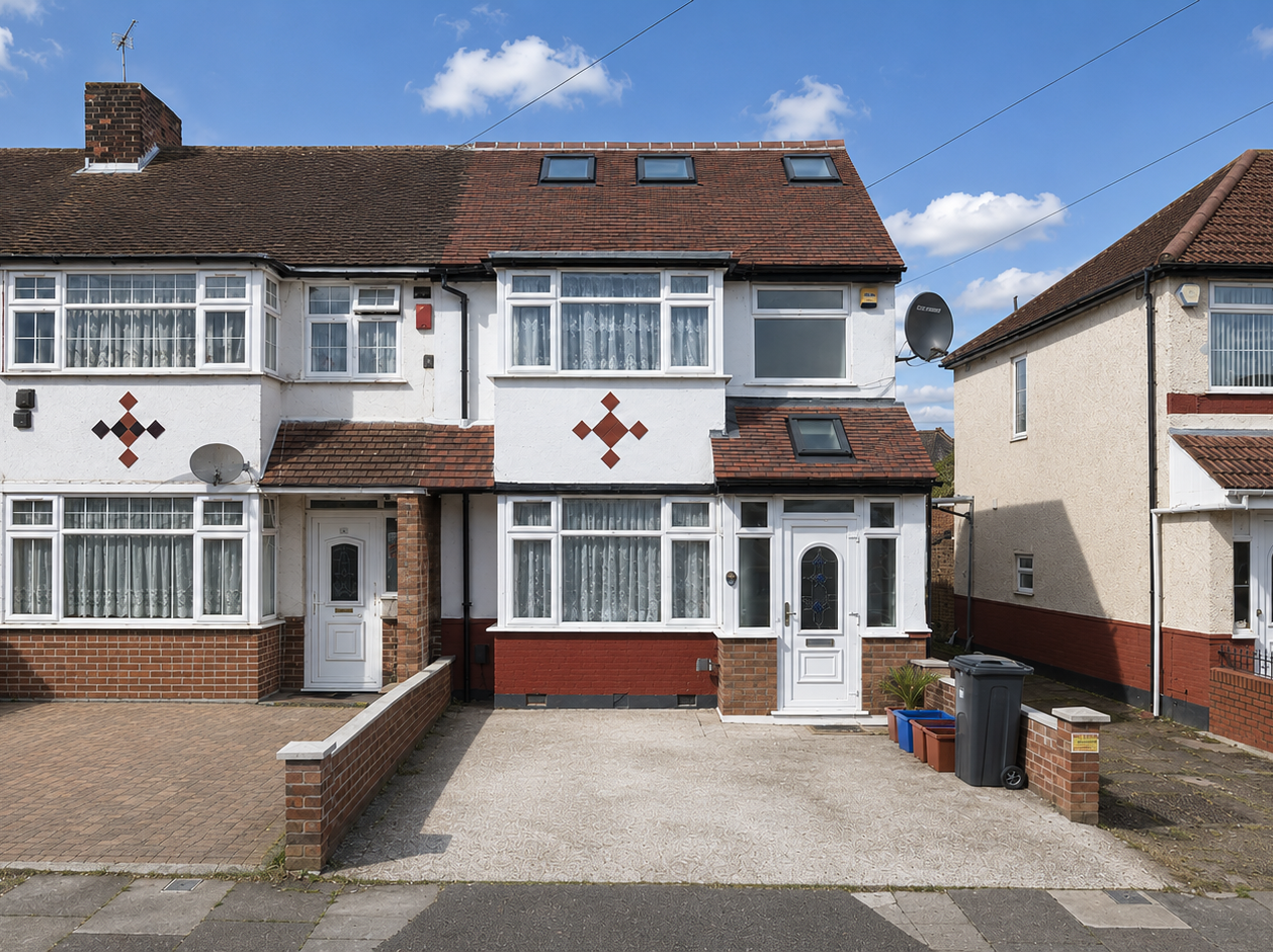 House Hadley Gardens in Greater London