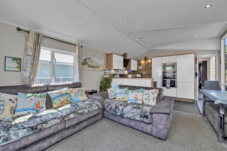 House Scratby Crescent in Great Yarmouth