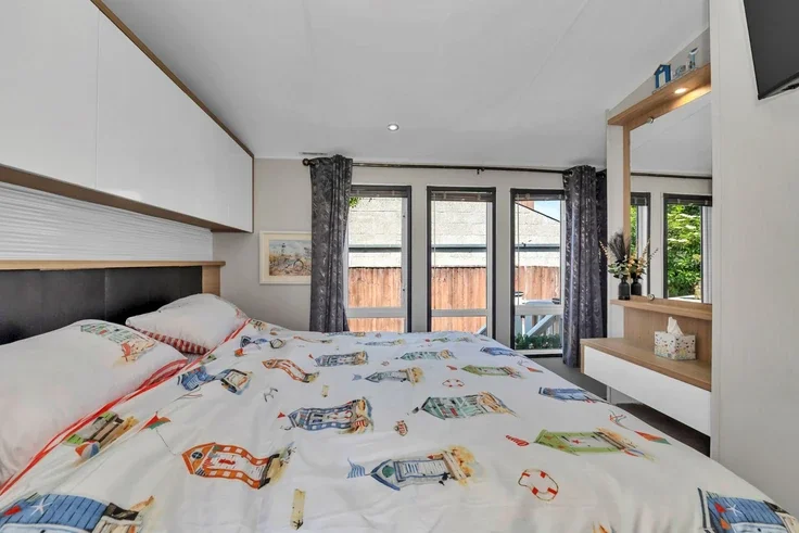 House Scratby Crescent in Great Yarmouth