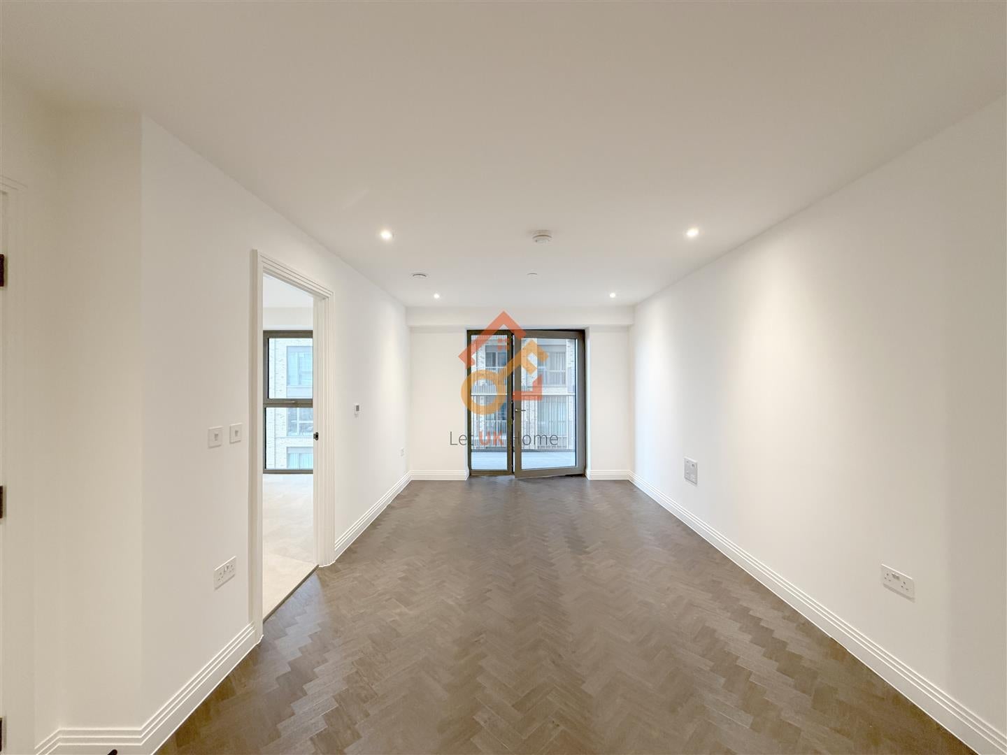 Flat Eden Place in Oxted