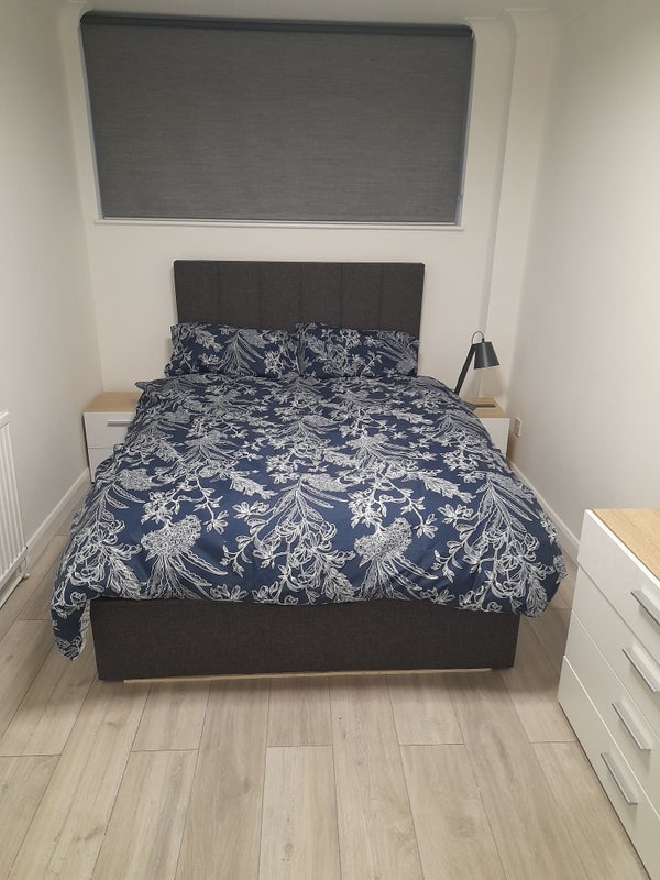 Room Stafford Close in Greater London