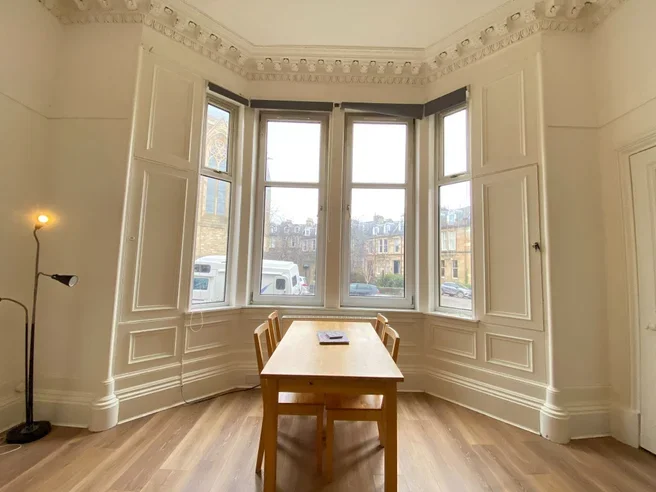 Room Observatory Road in Glasgow