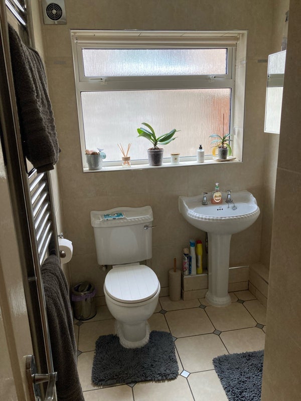 Room Bower Road in Sevenoaks