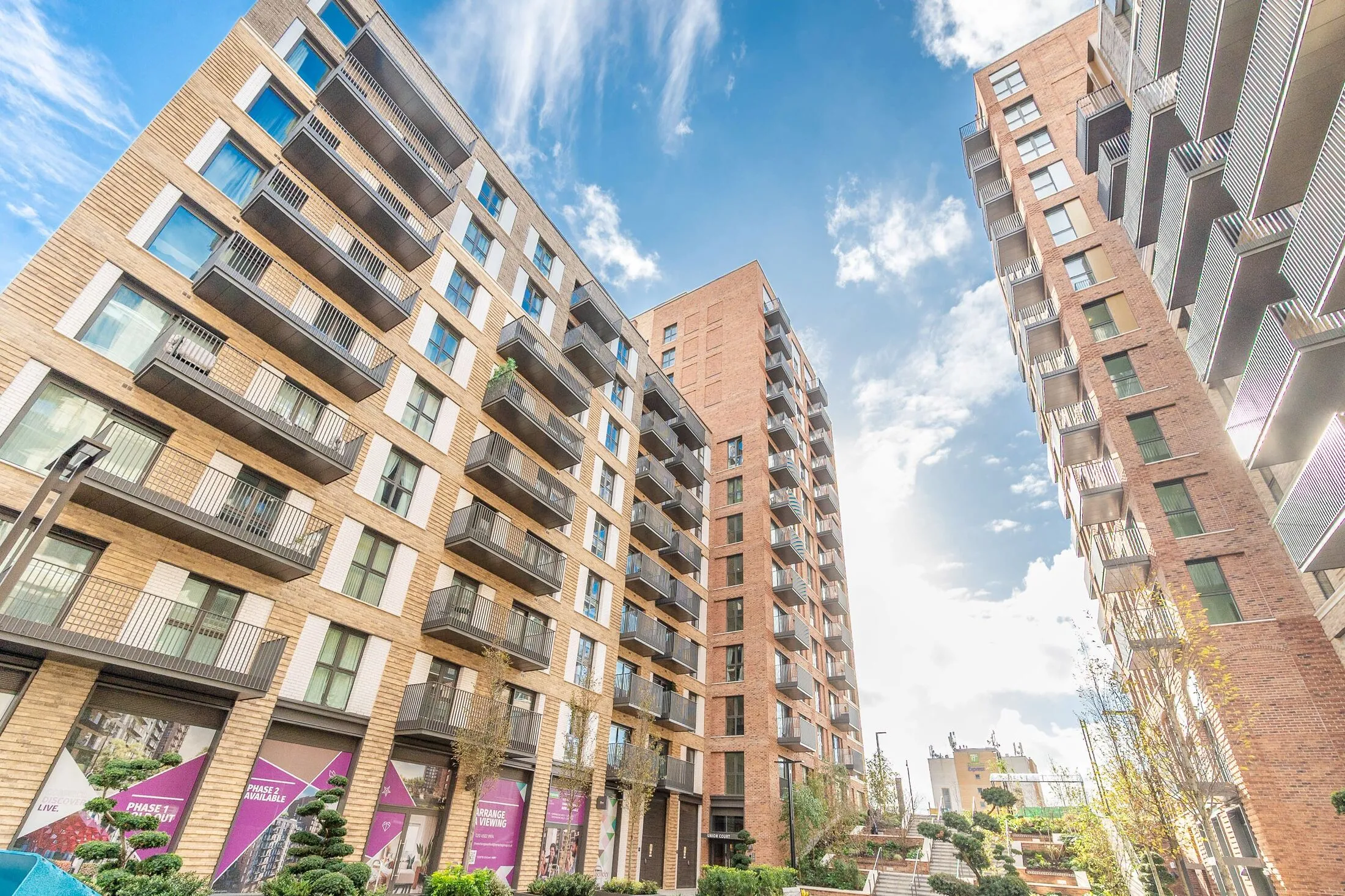 Flat St Albans Road in Watford