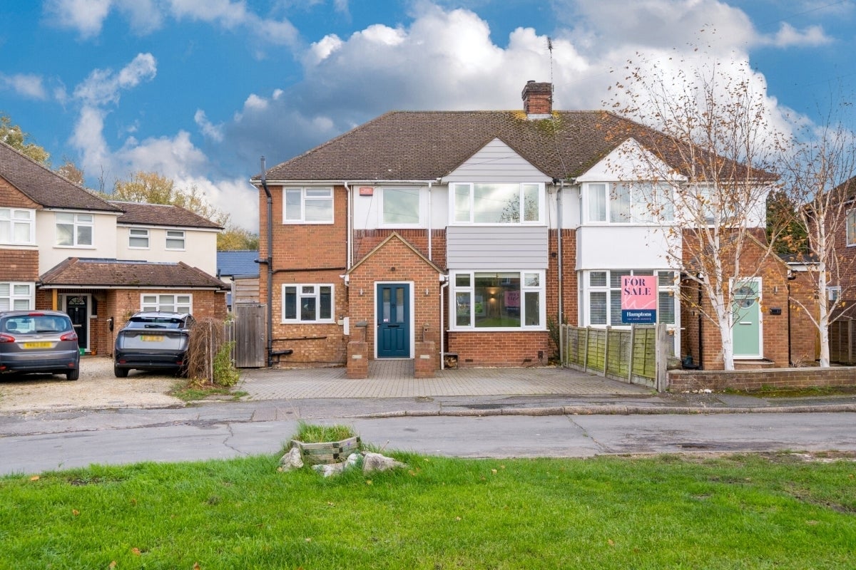 House Stanhope Close in Wendover