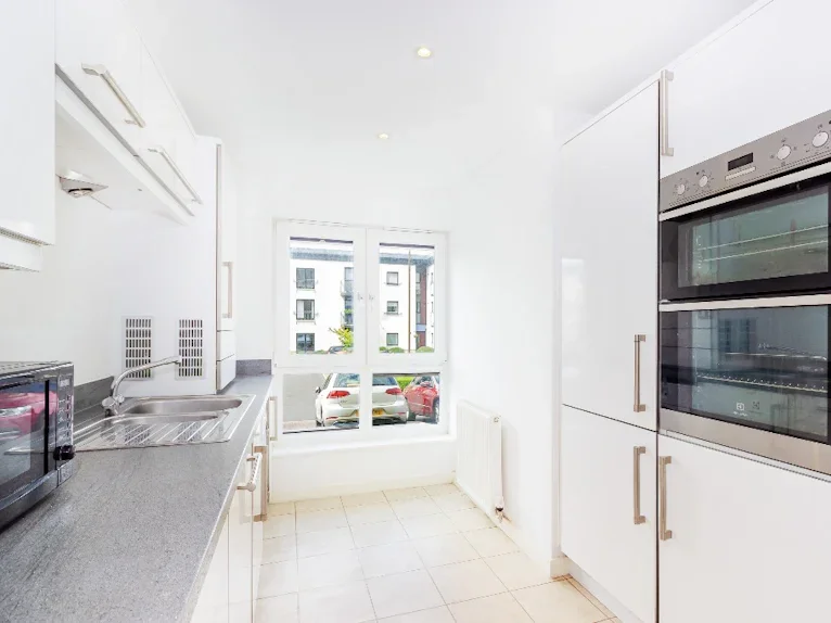 Flat East Pilton Farm Avenue in City of Edinburgh