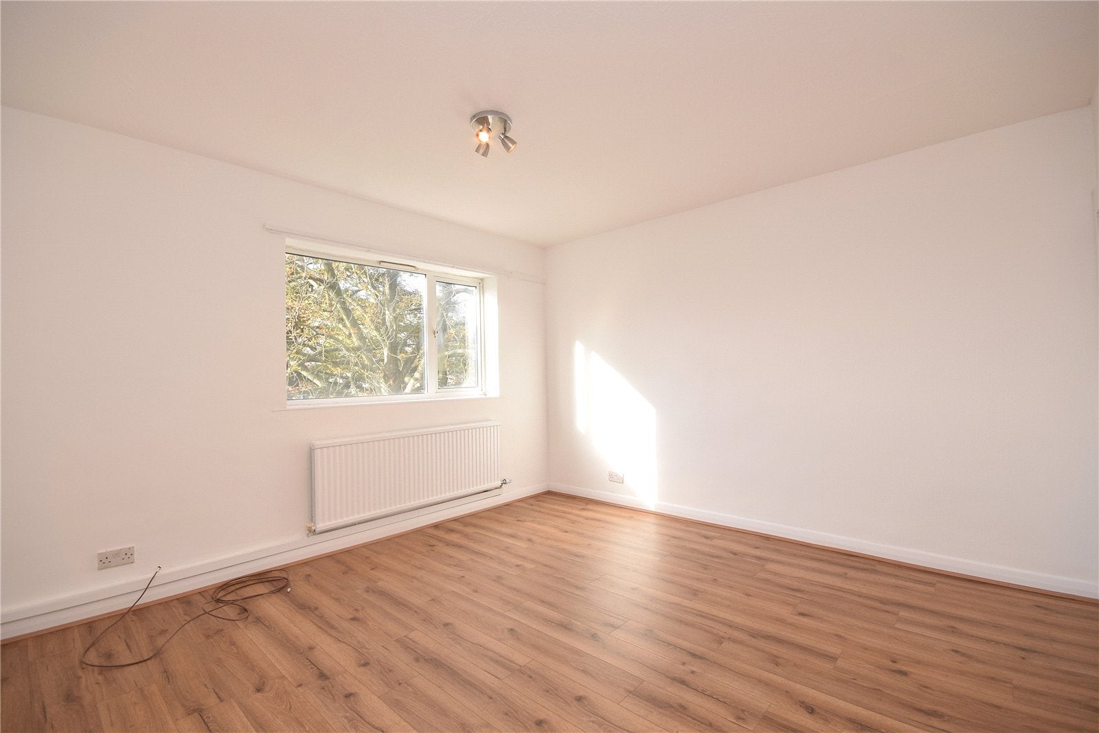 Flat Oakwood Lane in Leeds