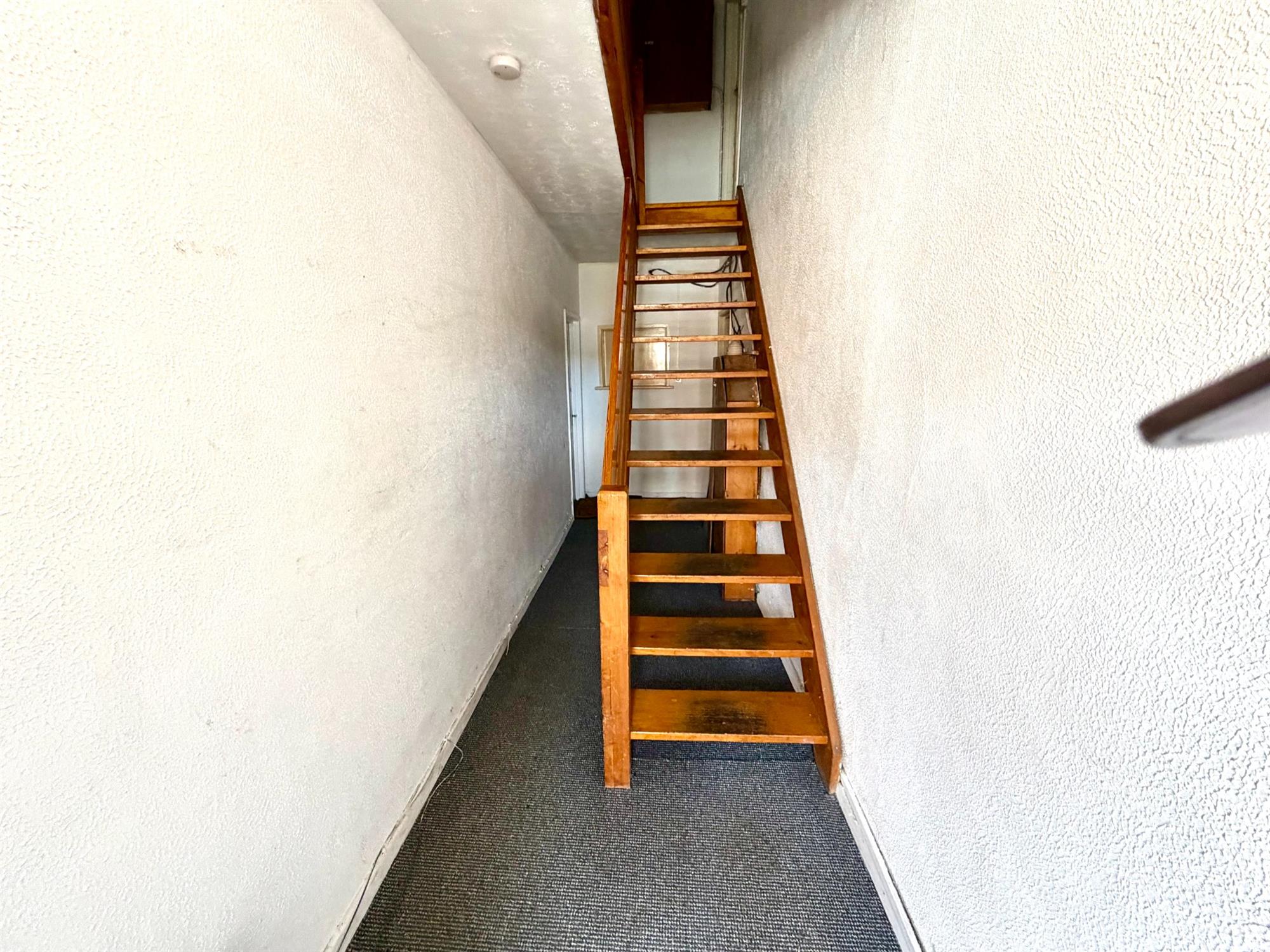 Flat Millbrook Road East in Southampton