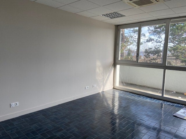 Flat Rue Joannes Mollon in Feurs