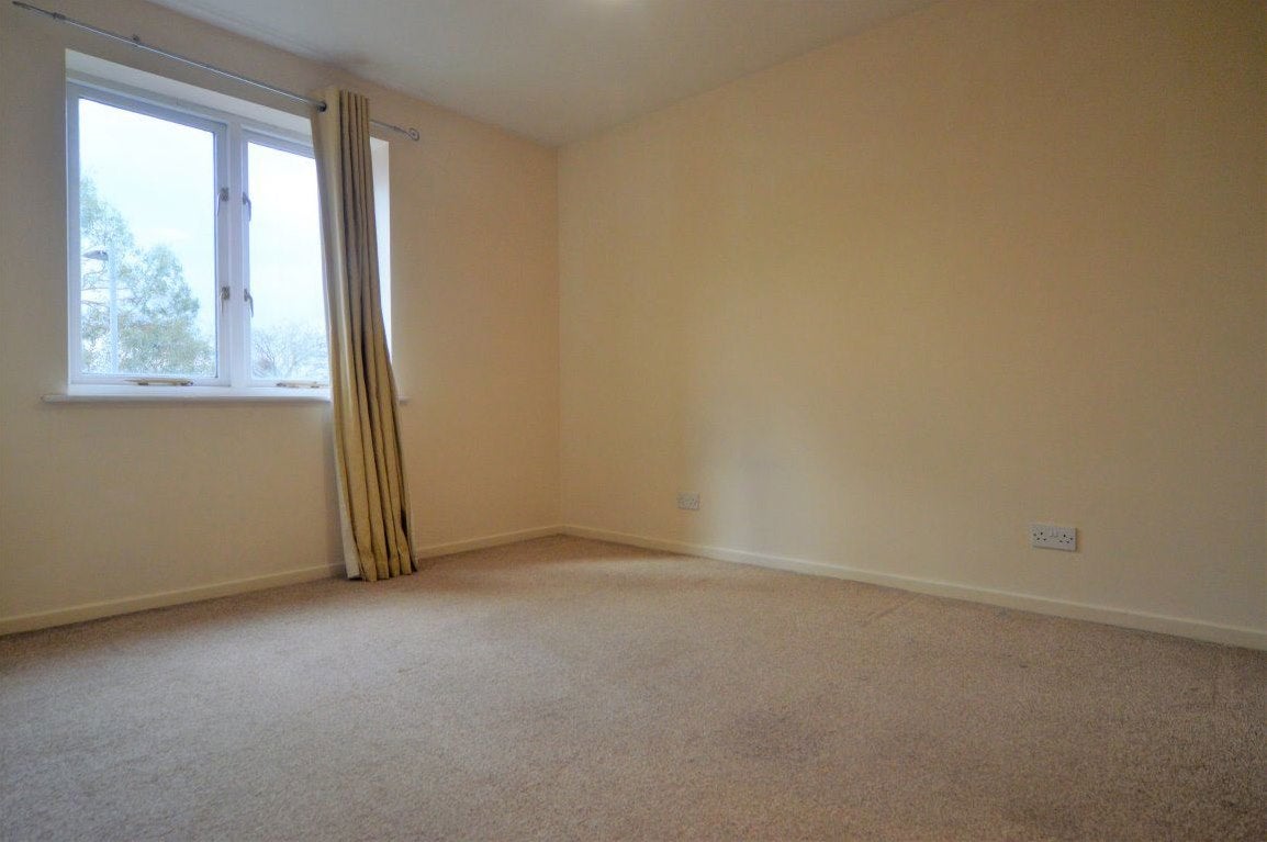Flat Parkview Close in St Albans