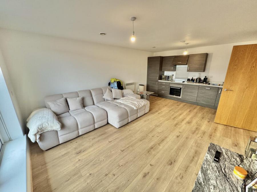 Flat Ordsall Lane in Salford