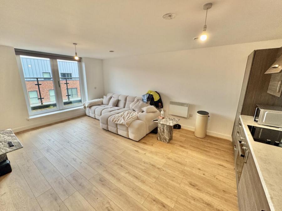 Flat Ordsall Lane in Salford
