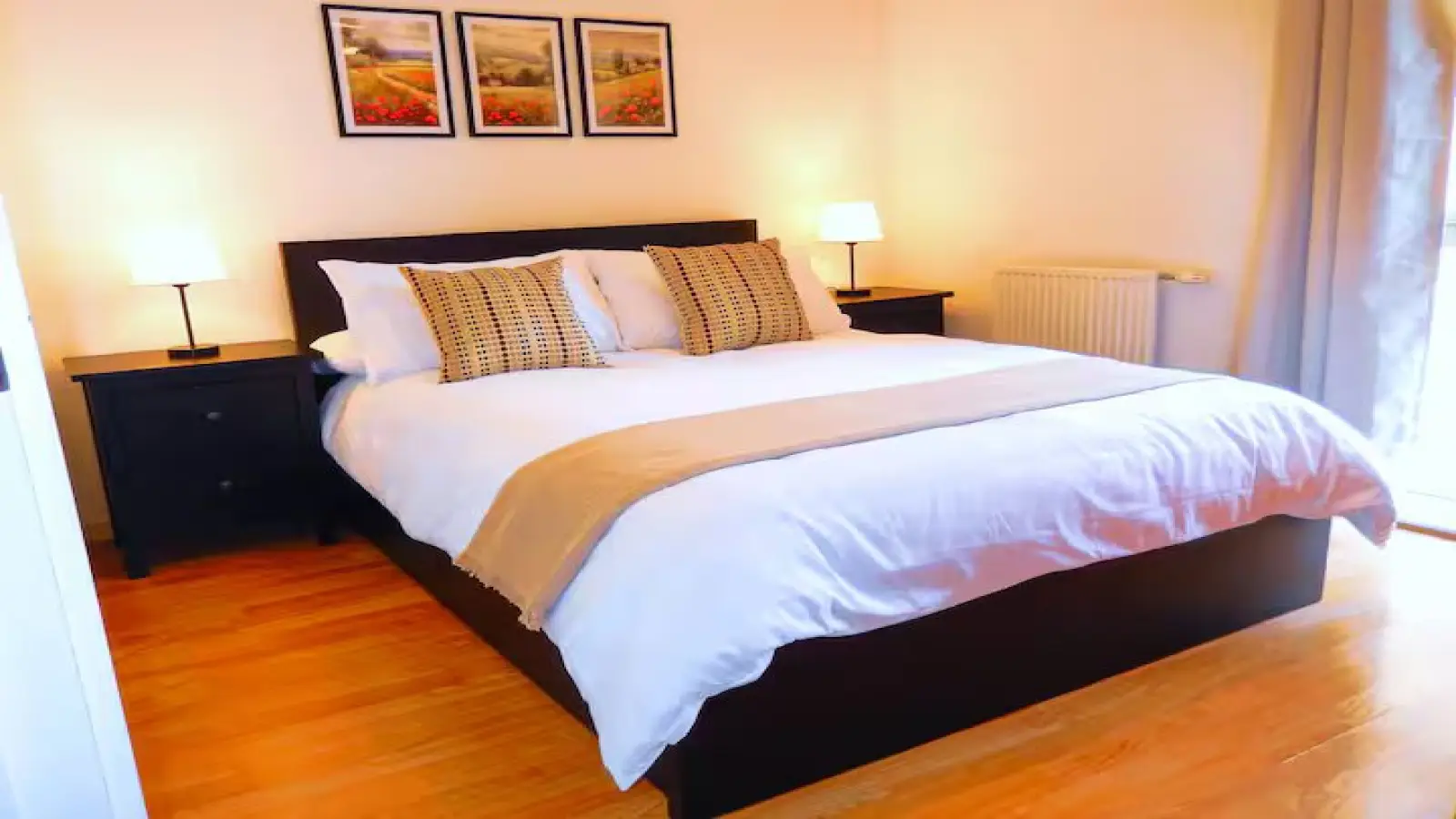 Flat Shearwater Drive in Greater London