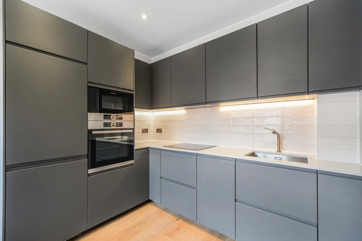 Flat Zinc Street in Greater London