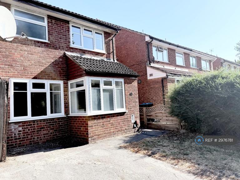 House Eston Court in Milton Keynes