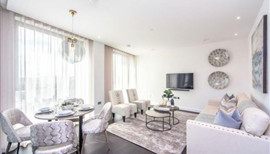 Flat Pascal Square in Greater London