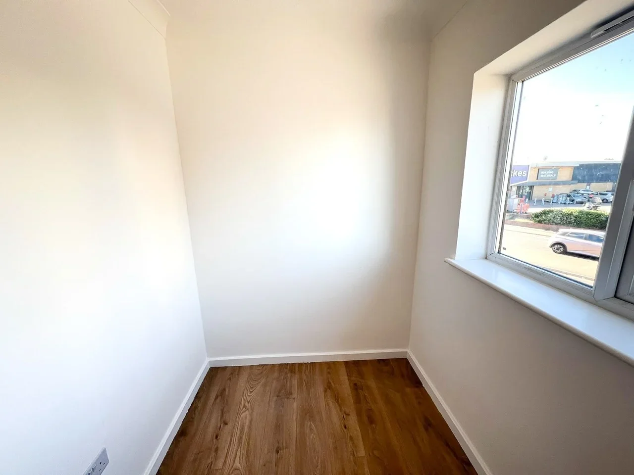 Flat Trevera Court in Waltham Cross