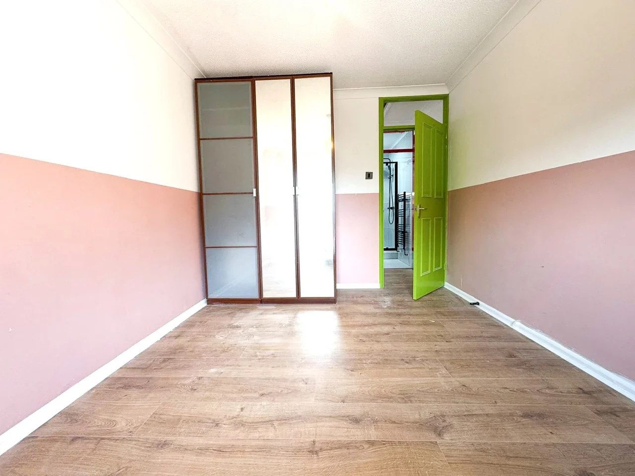 Flat Trevera Court in Waltham Cross