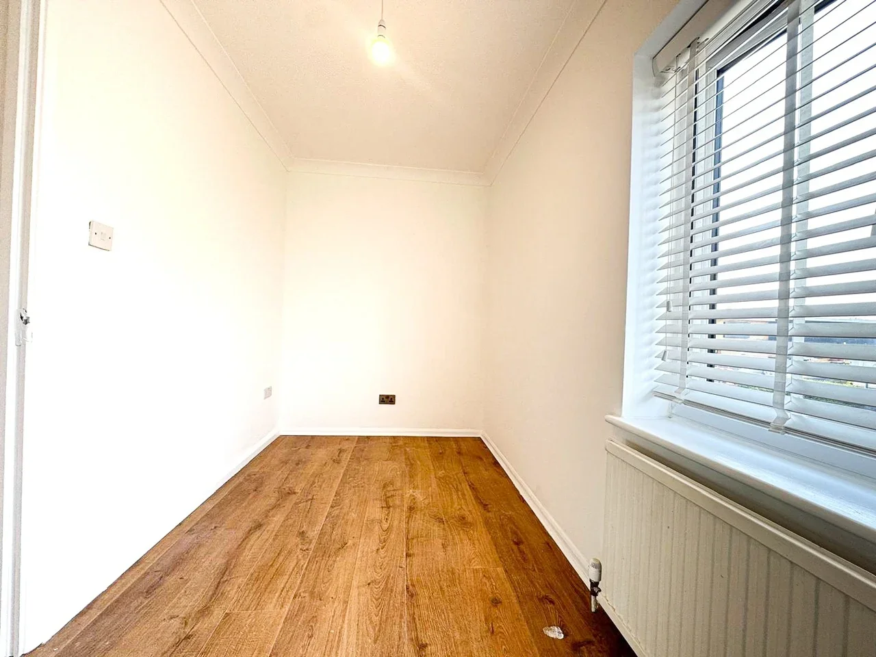 Flat Trevera Court in Waltham Cross