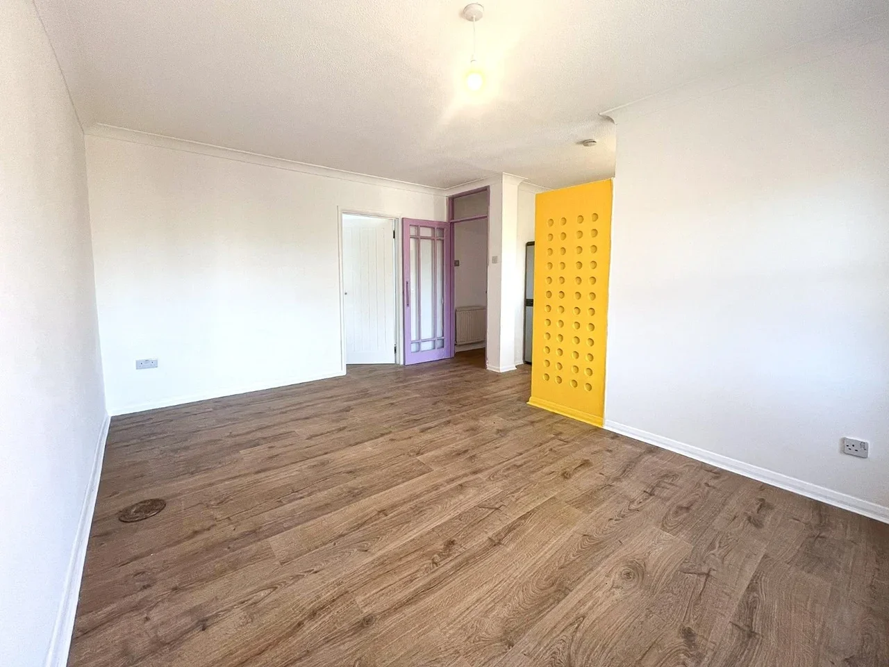 Flat Trevera Court in Waltham Cross