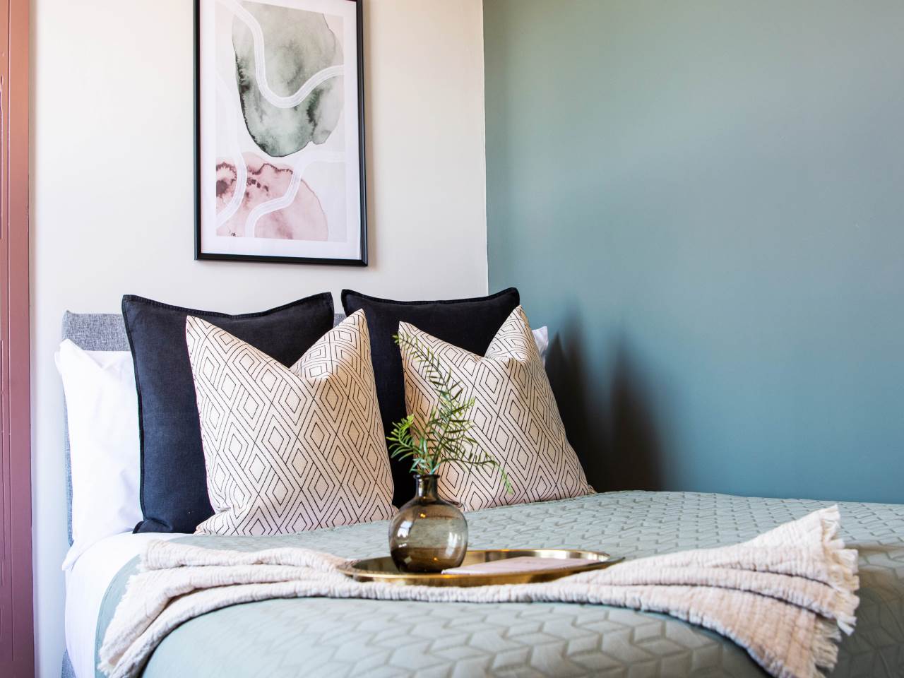 Room Highfield Avenue in Leeds