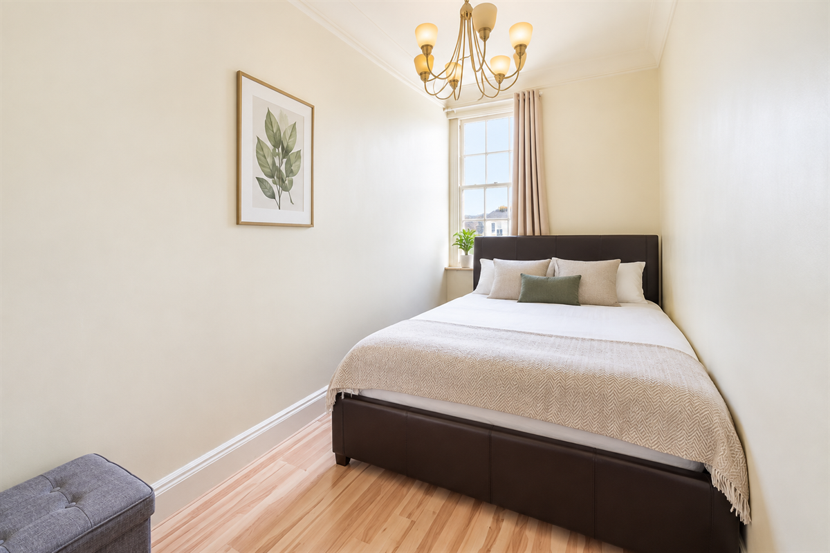 Flat Queensway in City of Westminster