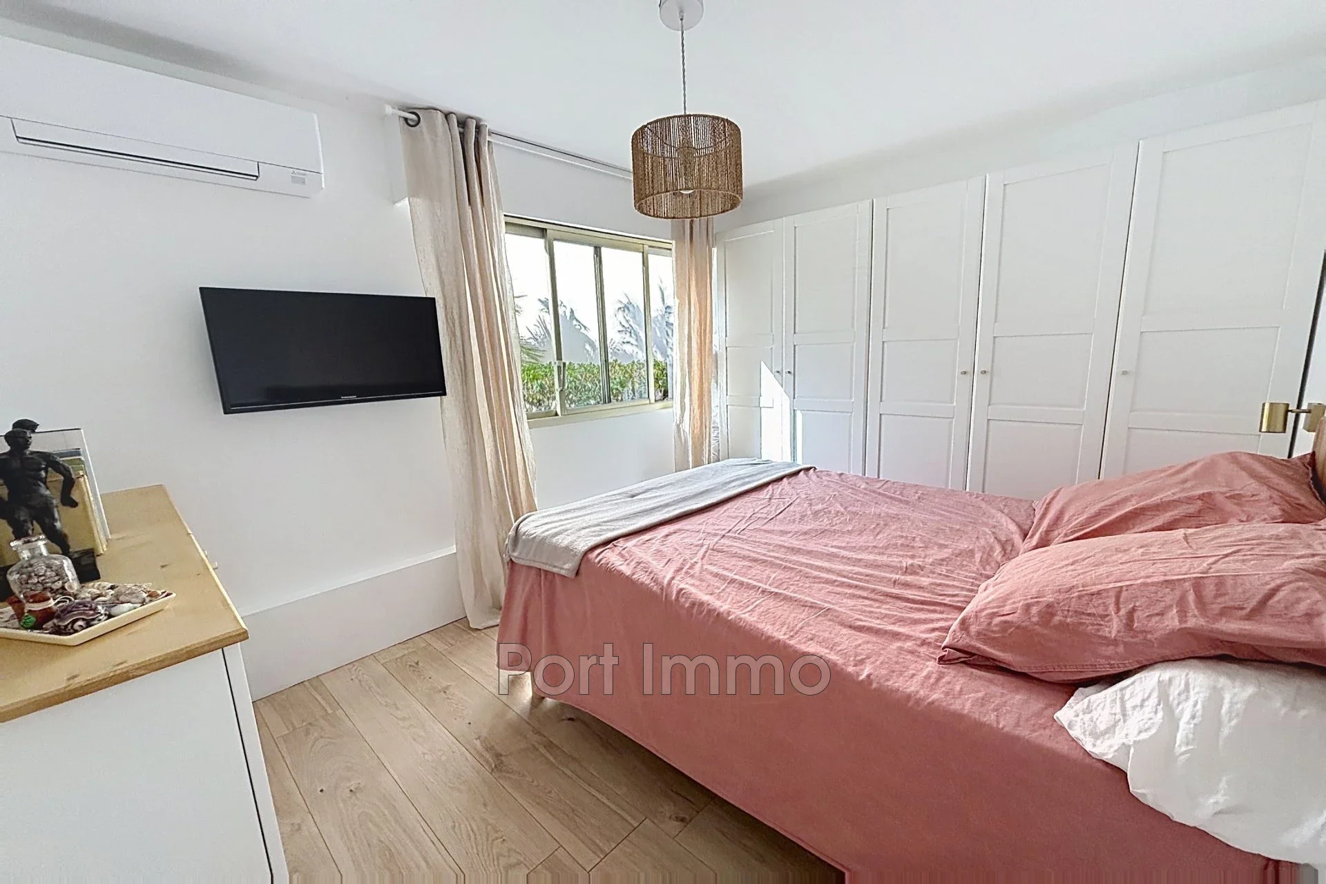 Flat Chemin des Ferrayonnes in Cagnes-sur-Mer