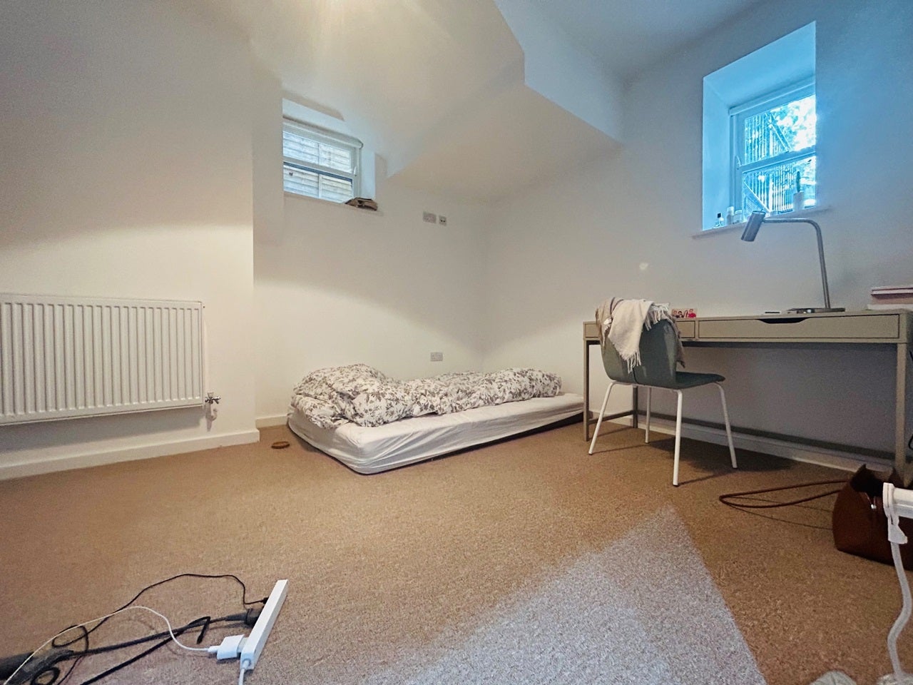 Flat Evering Road in Greater London