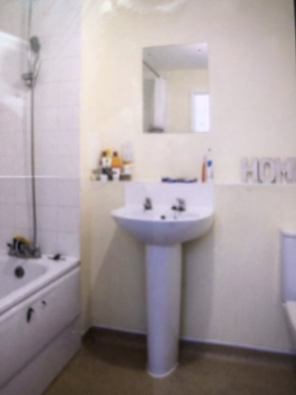 Room East Street in Greater London