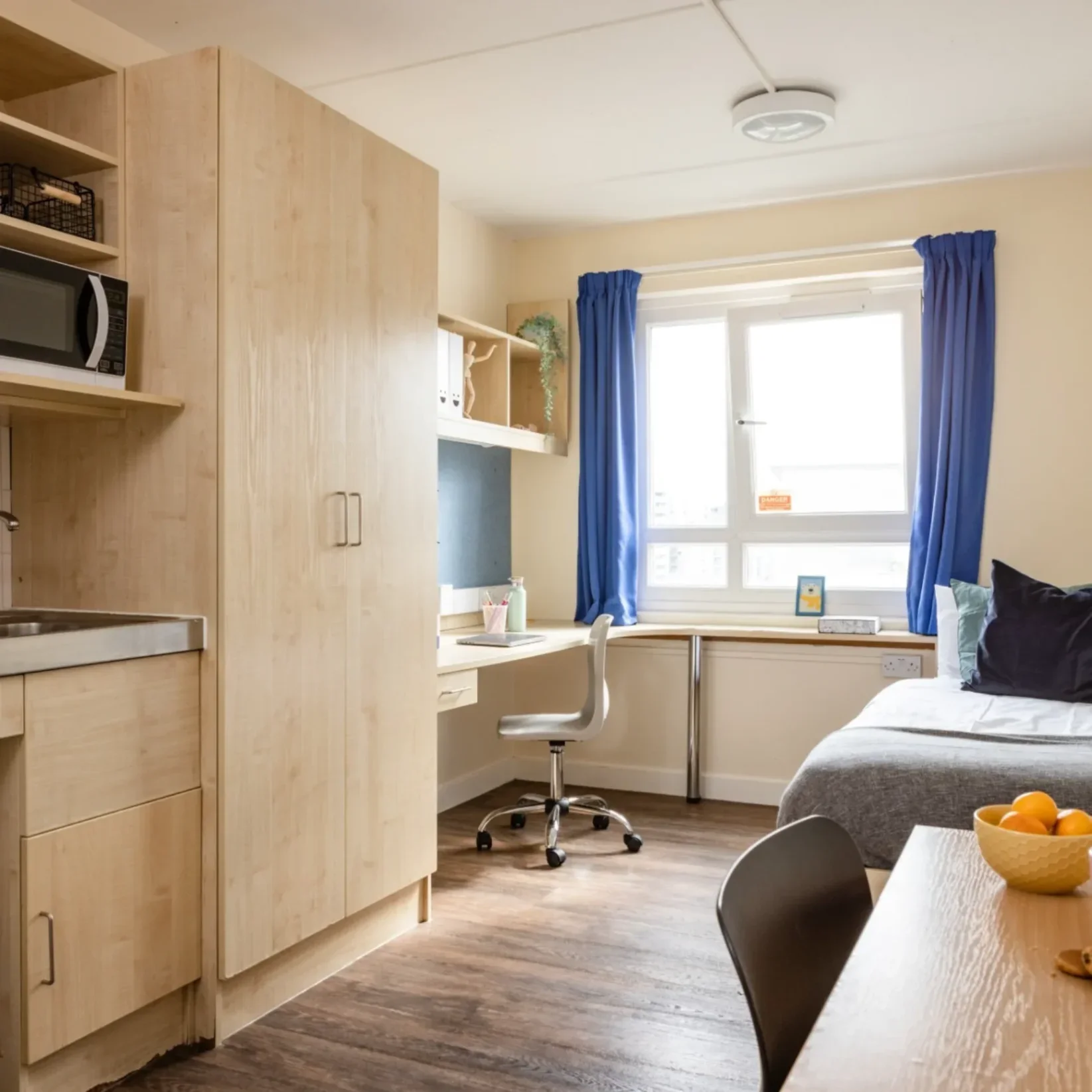 Room Stowage in Greater London